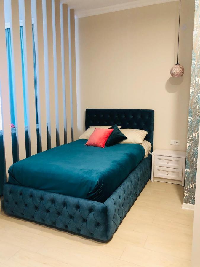 Wellconect Appartement Koetaisi Buitenkant foto