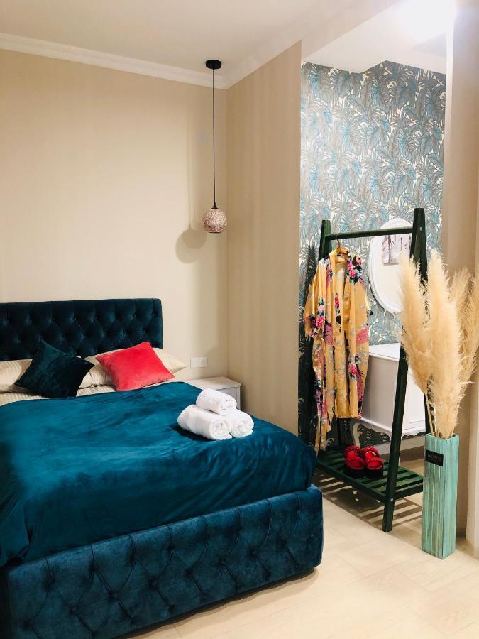 Wellconect Appartement Koetaisi Buitenkant foto