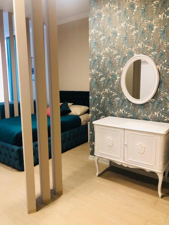 Wellconect Appartement Koetaisi Buitenkant foto